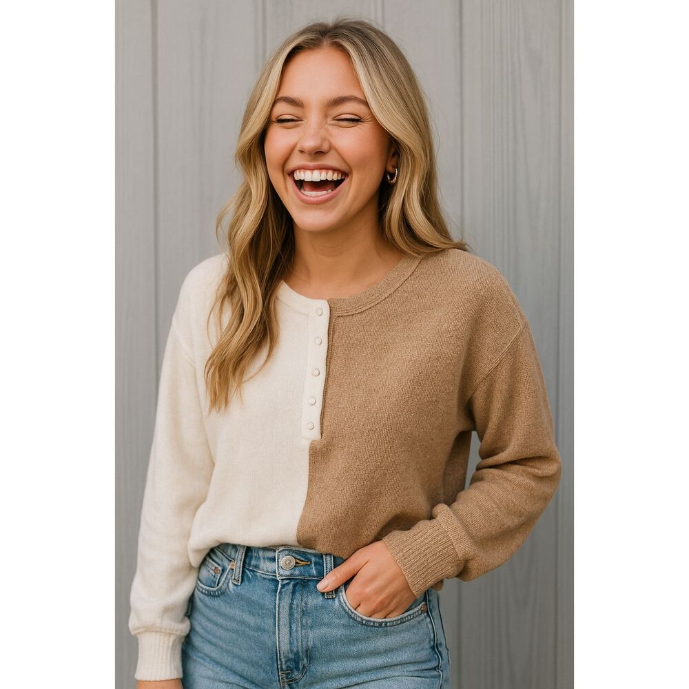 Hollister Two-Tone Button Henley Sweater Women’s Medium | Colorblock Long Sleeve
